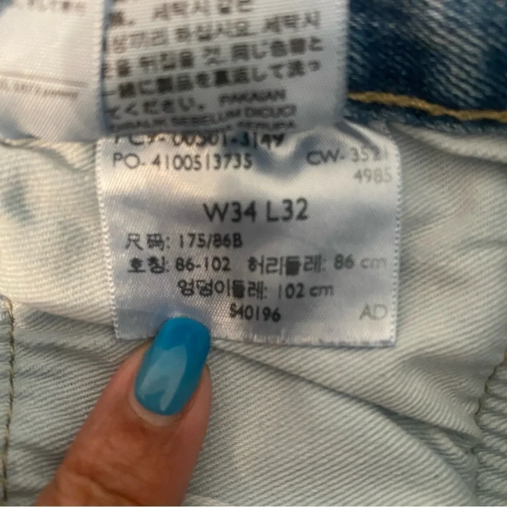 Levi's 501 Light Wash Button Fly Denim Light Wash‎ Jeans Sz 34 x 32